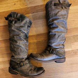 Freebird Contra boots size 9